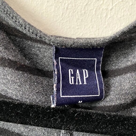 Gap Striped Long Sleeve V Neck Top M - Picture 2 of 7